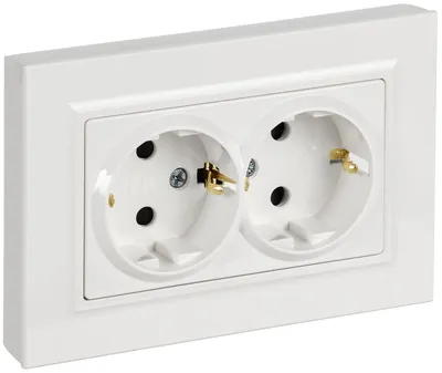 Розетка IEK BRITE BR-R28-16-K01-F-PRO, 2-местная, с заземлением, 16 А, белая