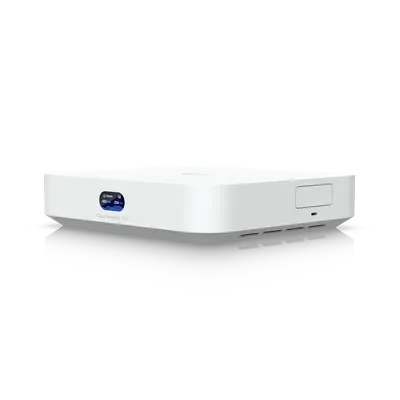 Маршрутизатор Ubiquiti UCG-Max, 4 ядра 1,5 ГГц, 5×2,5GbE, SSD 512 ГБ