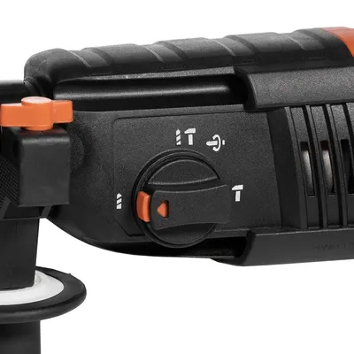 Перфоратор Daewoo DAH 820, SDS-plus, 820 Вт, 3 Дж, кейс