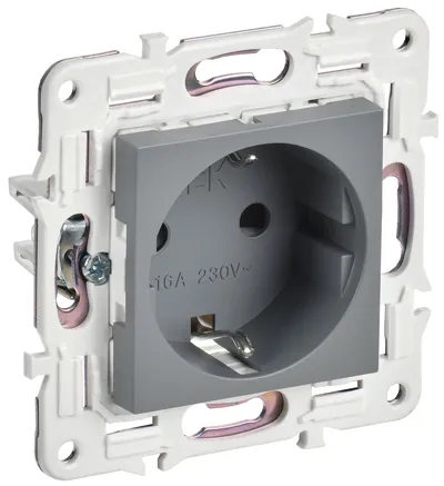 Розетка IEK SKANDY SK-R14-16-K03, с заземлением и шторками, 16 А, 230 В, IP20, серая
