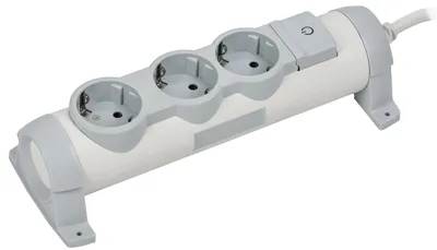 Удлинитель IEK COMFORT У03К 694621, 3 места, 2P+PE, 1,5м, 16А, белый