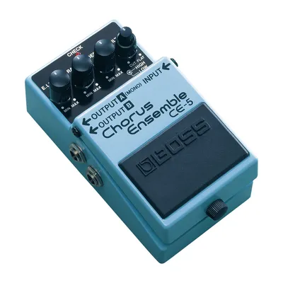 Педаль эффектов Boss CE-5, стереофонический хорус, 4 регулятора, 9 В