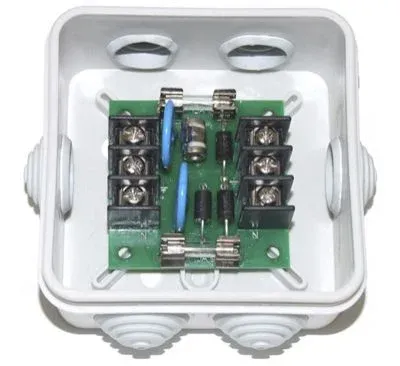 УЗИП SNR NAG-E1.0, IP55, крепление на поверхности, без PoE