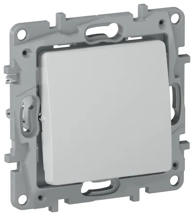 Переключатель IEK ETIKA 6716491, 1-клавишный перекрестный, схема 7, 10 А, 250 В, IP20