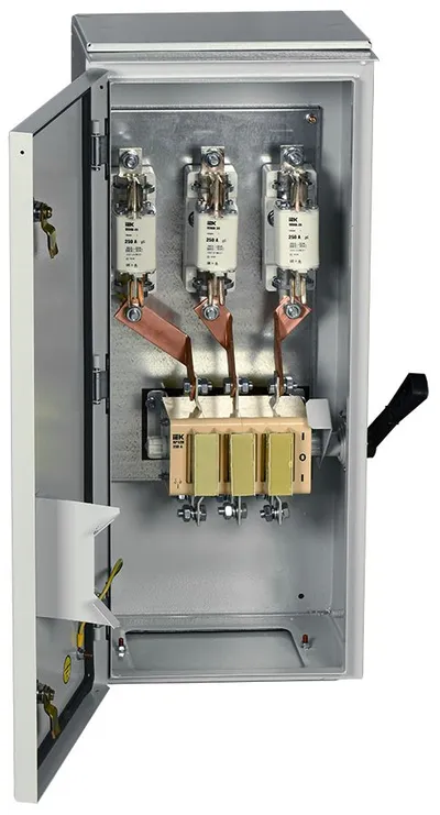 Ящик с рубильником IEK ЯРП-250А YARP-250-2-54, 250 А, 600 В, IP54