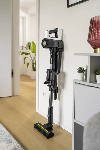 1.198-934.0 Пылесос Karcher VCS  3  черный/белый