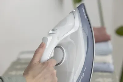 Утюг Gorenje SIK2600WB, белый