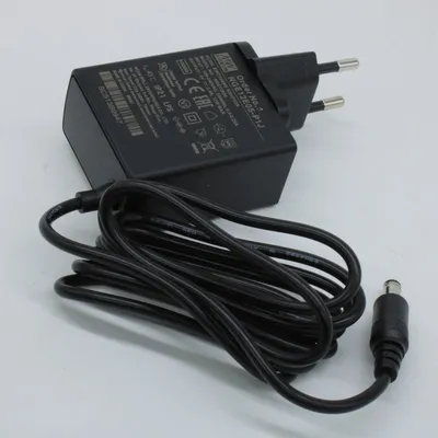 Адаптер Mean Well NGE12E05-P1J, AC-DC, 12Вт, 5В/2.4А, 2xMOPP