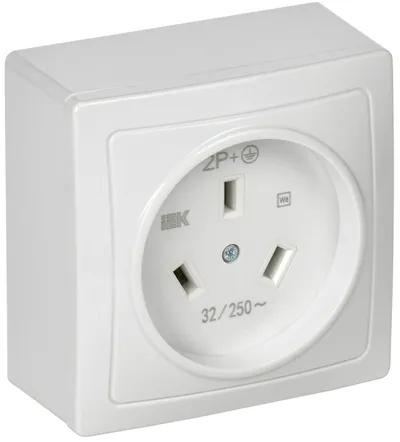 Розетка IEK ERP10-032-K01, 1-местная, 32 А, IP20, для плиты, белая