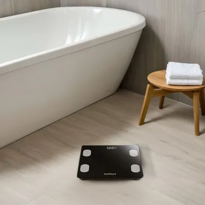 Весы напольные Kitfort КТ-844, до 180 кг, стекло, Bluetooth, 7 пользователей