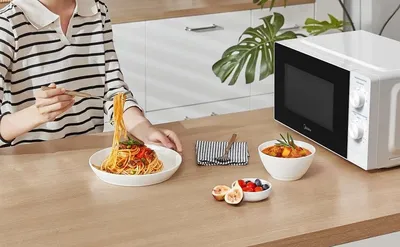 Микроволновая печь Midea MM719M2Z-W, 19 л, 700 Вт, белый