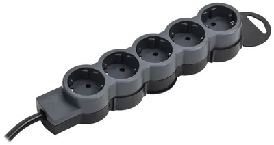 Удлинитель IEK STANDARD У05, 5 мест, 16 А, 1,5 м, чёрный