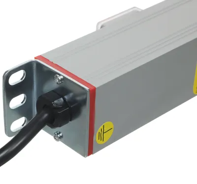 Блок розеток ЦМО Rem-16 R-16-9C13-V-440-3, 9×IEC 60320 C13, 16 А, 1U, шнур 3 м