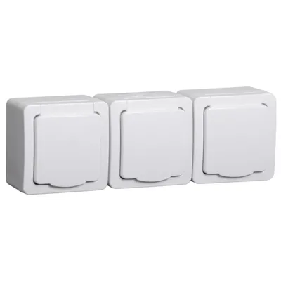 Розетка iEK ERMP32-K01-16-54-EC, 3-местная, 16 А, IP54, с заземлением
