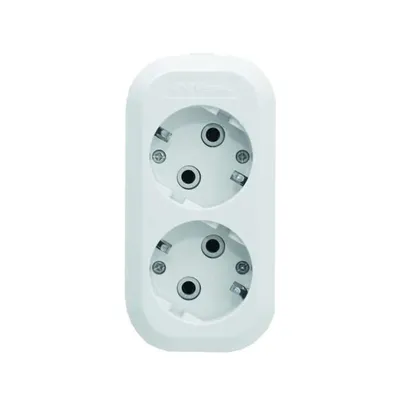 Колодка Universal E302, 2 розетки с заземлением, 16А, 220В