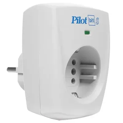 Сетевой фильтр PILOT Pilot Bit S, 1 розетка, 16 А, 3500 Вт, тип F