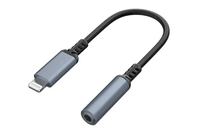 Переходник Defender JACK03-02 PRO, 3.5 jack (F) — Lightning (M), с ЦАП
