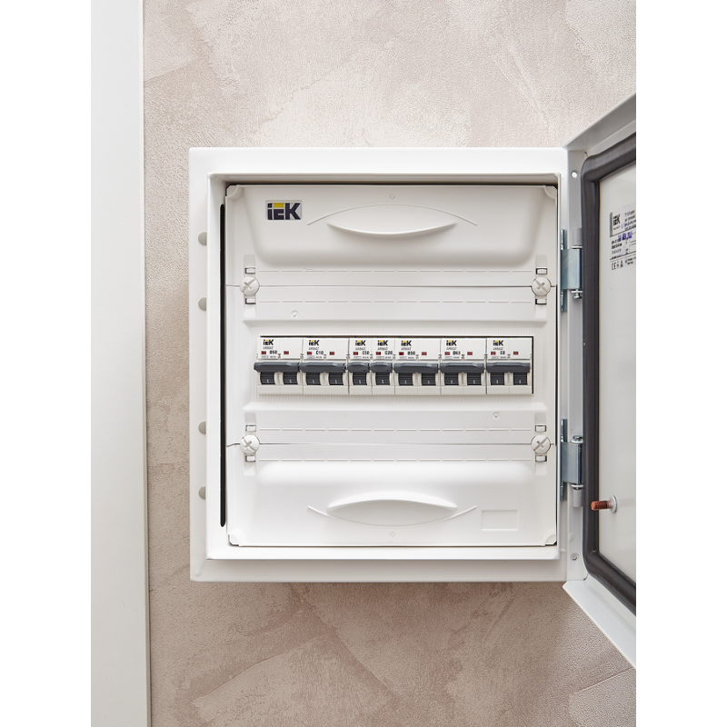 IEK AR-M06N-1-C050