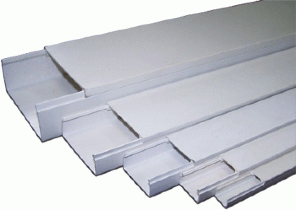 Кабельный канал Lanmaster TWT-CT39X18-WH белый 2м
