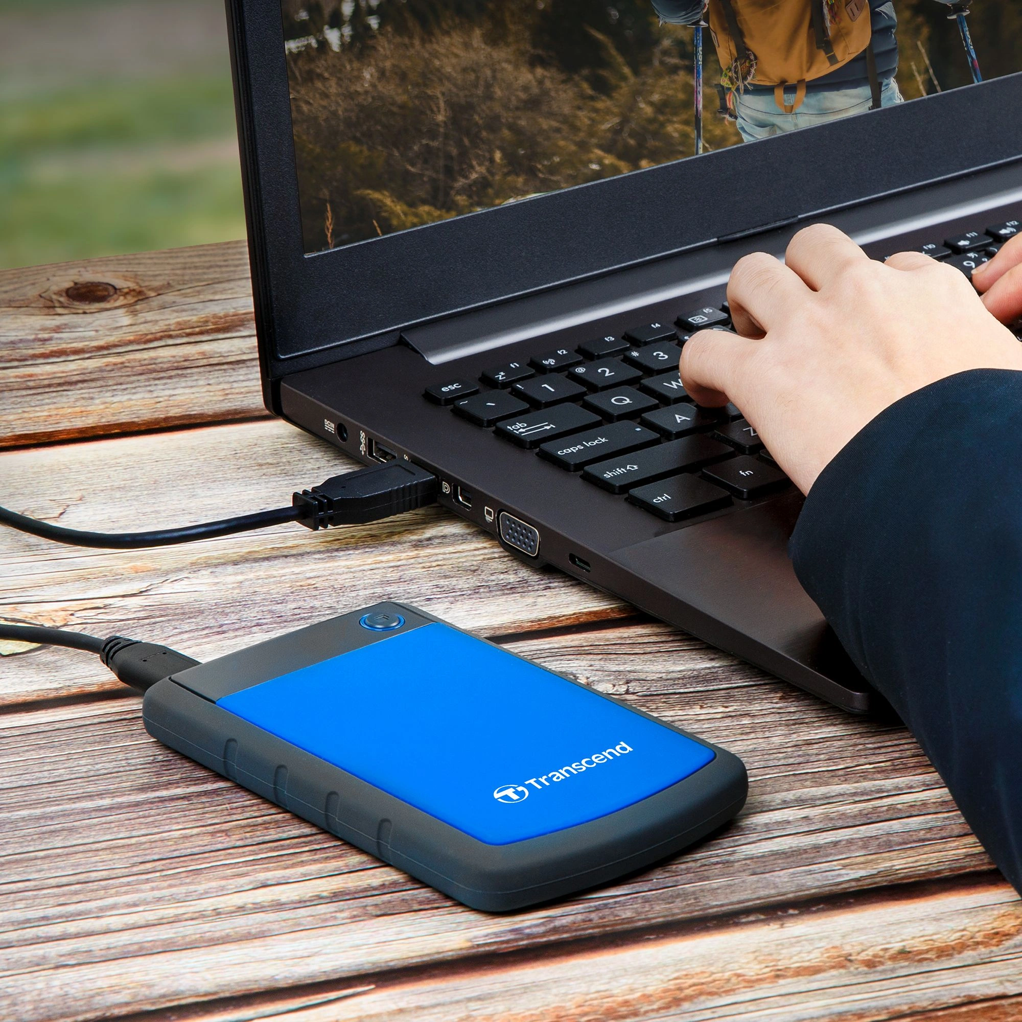 Жесткий диск Transcend USB3.0 1TB TS1TSJ25H3B StoreJet 25H3 (5400rpm) 2.5" синий