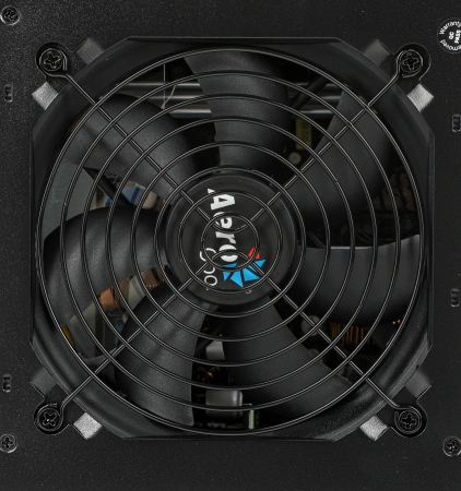 Блок питания Aerocool ATX 700W KCAS PLUS 700 80+ bronze (20+4pin) APFC 120mm fan 7xSATA RTL