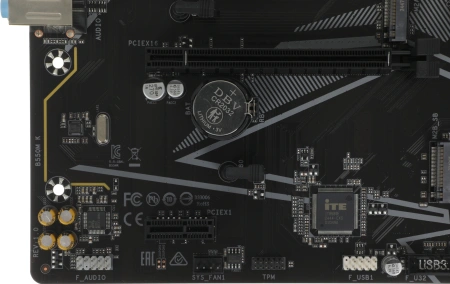 Материнская плата Gigabyte B550M K Soc-AM4 AMD B550 4xDDR4 mATX AC`97 8ch(7.1) GbLAN RAID+HDMI+DP