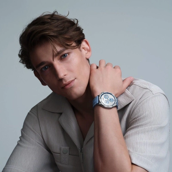 Смарт-часы Huawei Watch GT 5 Vili-B19W 1.43" AMOLED корп.серебристый рем.синий разм.брасл.:140-210мм (55020DGJ)