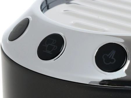 Кофеварка рожковая Delonghi EC685.BK 1350Вт черный