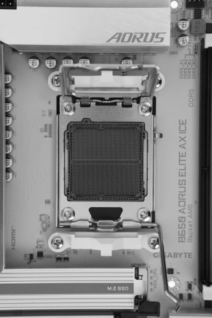 Материнская плата Gigabyte B650 AORUS ELITE AX ICE Socket AM5 AMD B650 4xDDR5 ATX AC`97 8ch(7.1) 2.5Gg RAID+HDMI+DP