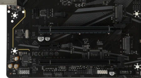 Материнская плата Gigabyte B550M DS3H R2 Soc-AM4 AMD B550 4xDDR4 mATX AC`97 8ch(7.1) GbLAN RAID+HDMI+DP