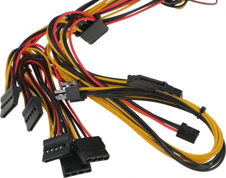 Блок питания Qdion ATX 650W Q-DION QD650-PNR 80+ 80+ 24pin APFC 120mm fan 5xSATA