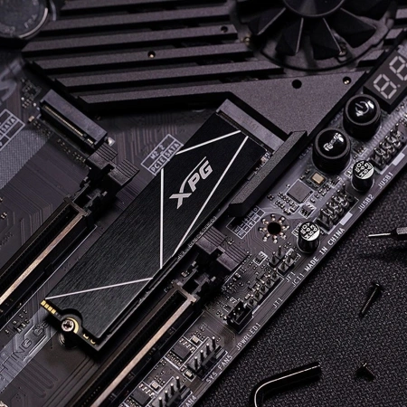 Накопитель SSD A-Data PCIe 4.0 x4 8TB AGAMMIXS70B-8000G-CS XPG Gammix S70 Blade M.2 2280