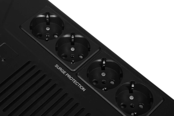 Источник бесперебойного питания Smartwatt Safe Pro 600Вт 1000ВА черный