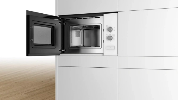 Микроволновая печь Bosch BFL520MW0 20л. 800Вт белый (встраиваемая)