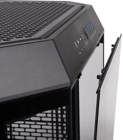 Корпус Thermaltake The Tower 600 Black черный без БП ATX 13x120mm 9x140mm 4xUSB3.0 audio bott PSU