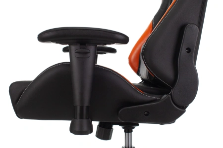 Кресло игровое Zombie VIKING 5 AERO черный/оранжевый экокожа с подголов. крестов. пластик