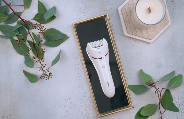 Эпилятор Philips BRE700/00 скор.:2 насад.:3 от аккум. белый