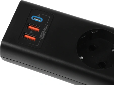Сетевой фильтр Philips CHP8246BB/51 3м (4 розетки) черный (коробка)