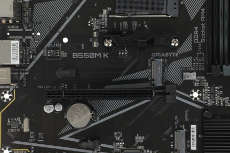Материнская плата Gigabyte B550M K Soc-AM4 AMD B550 4xDDR4 mATX AC`97 8ch(7.1) GbLAN RAID+HDMI+DP